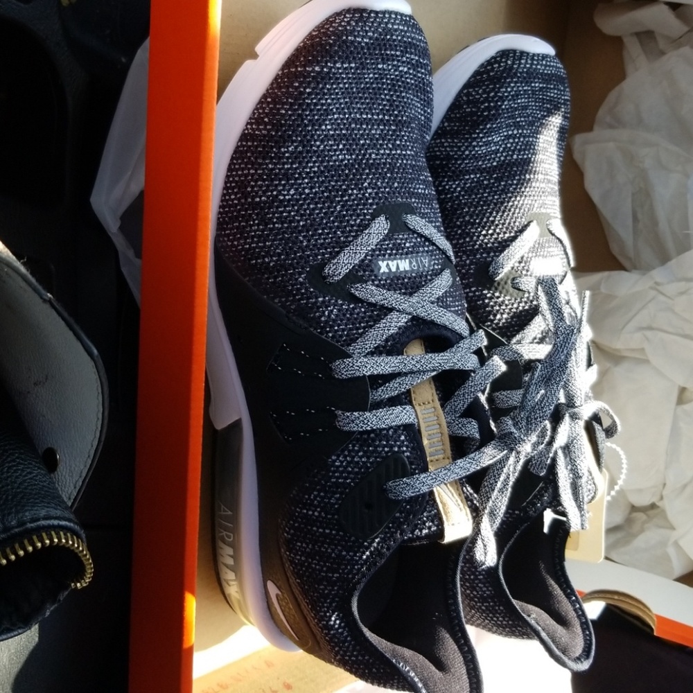 Brand new Nike air max size 9